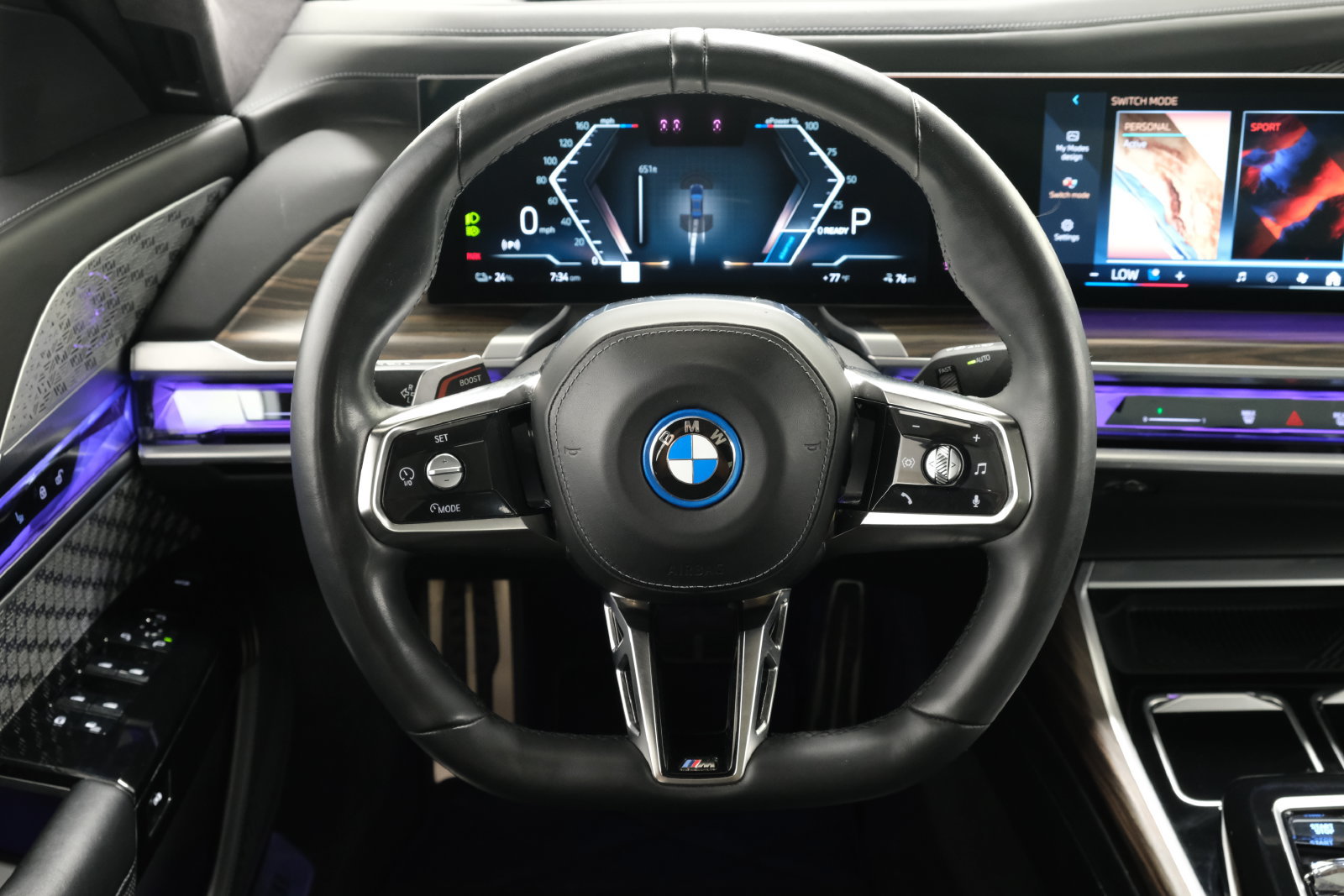 Used 2023 BMW i7 xDrive60 AWD/4WD image 13