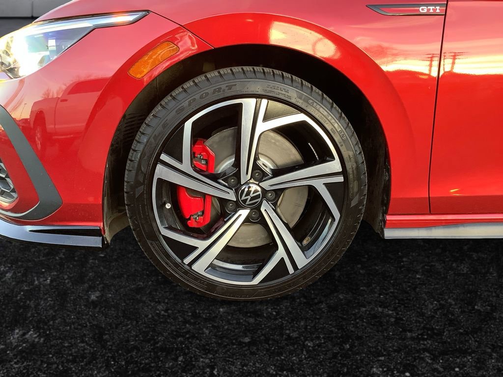 Used 2024 Volkswagen GTI SE w/ SE Leather Seats Package image 25
