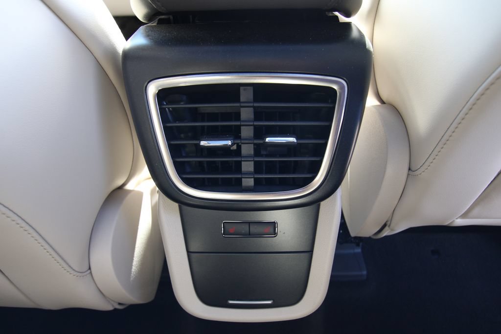 Used 2019 Lincoln Nautilus Reserve w/ Driver Assistance Package AWD/4WD image 39