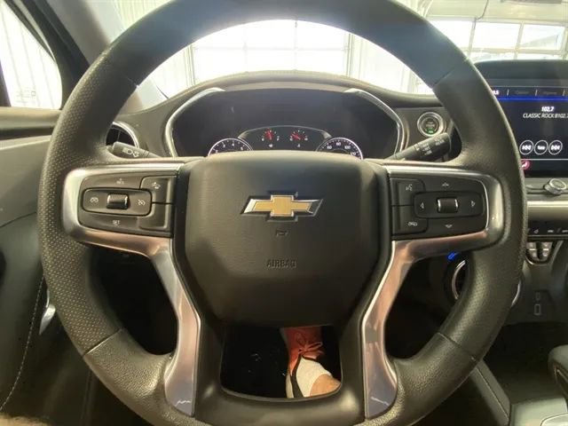 Used 2025 Chevrolet Blazer LT image 28