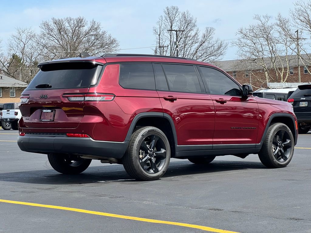 Used 2023 Jeep Grand Cherokee L Laredo AWD/4WD image 7