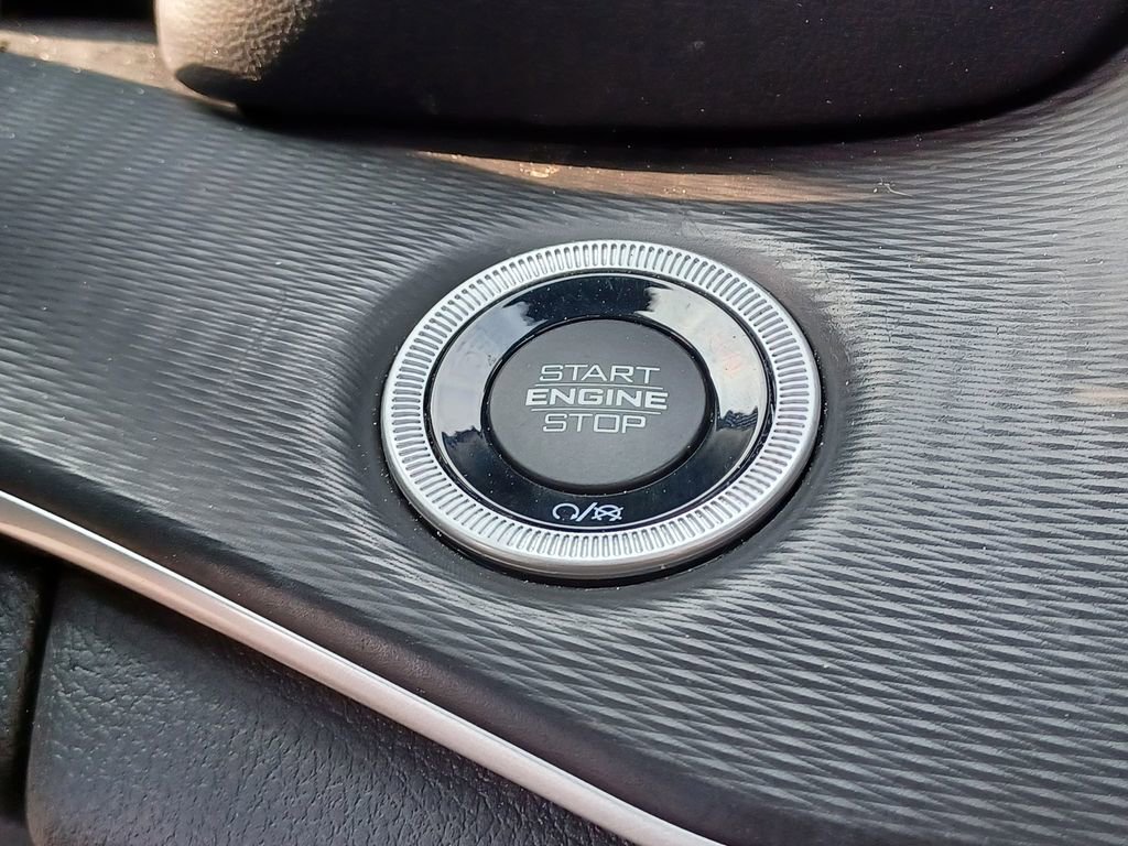 Used 2023 Jeep Grand Cherokee Altitude AWD/4WD image 20