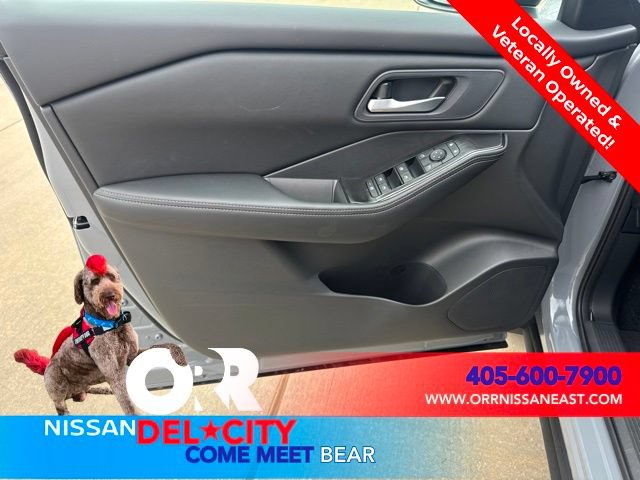 New 2026 Nissan Rogue SV FWD image 15