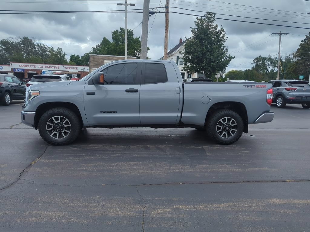 Used 2018 Toyota Tundra SR5 w/ TRD Off Road Package AWD/4WD image 5