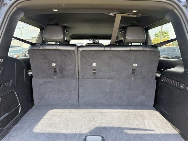 Used 2024 Jeep Wagoneer Series II w/ Flexible Seating Group RWD image 18