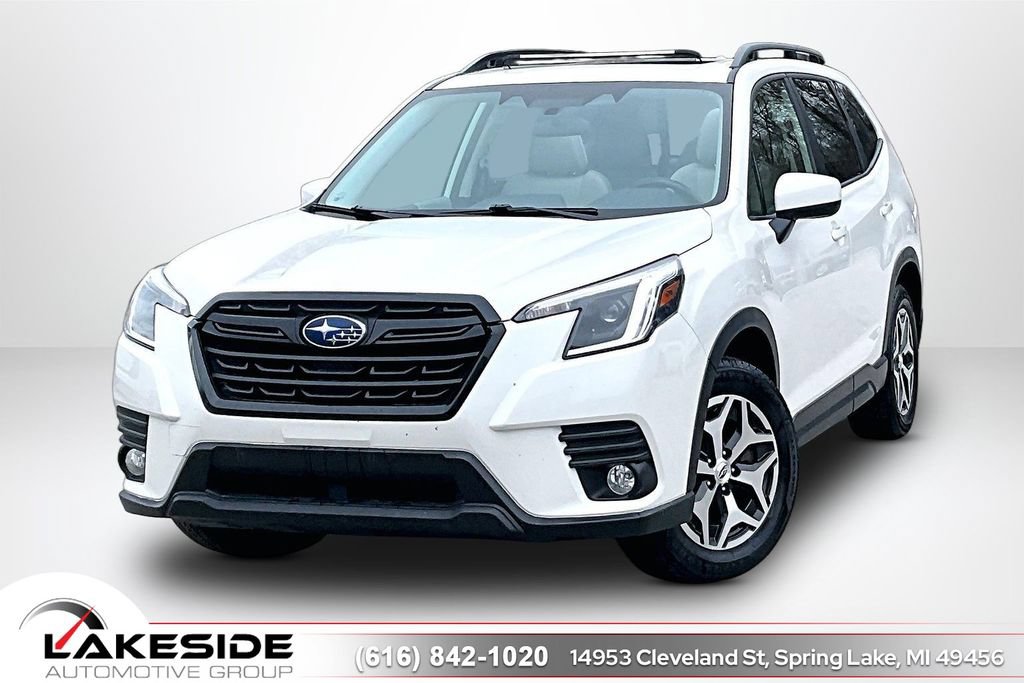 Used 2023 Subaru Forester Premium AWD/4WD image 1