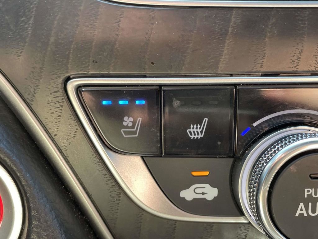 Used 2021 Honda Accord Touring image 40