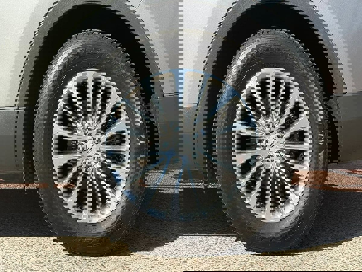 Used 2016 Lincoln MKX Select w/ Select Plus Package FWD image 27