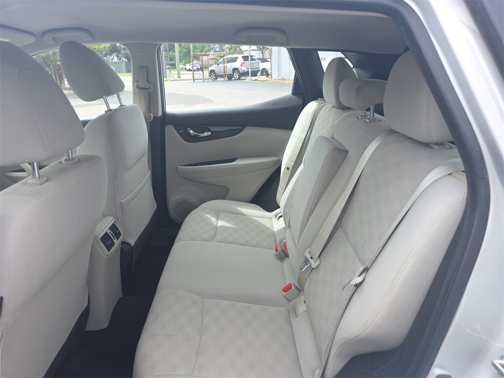 Used 2019 Nissan Rogue Sport SV w/ Technology Package image 10