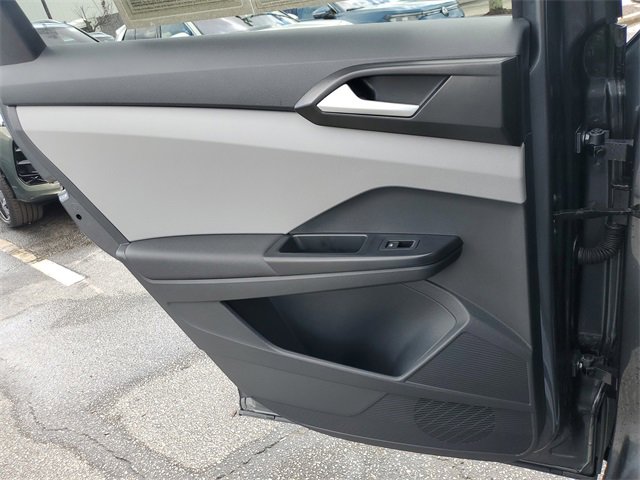 Certified 2023 Volkswagen Taos SE image 13