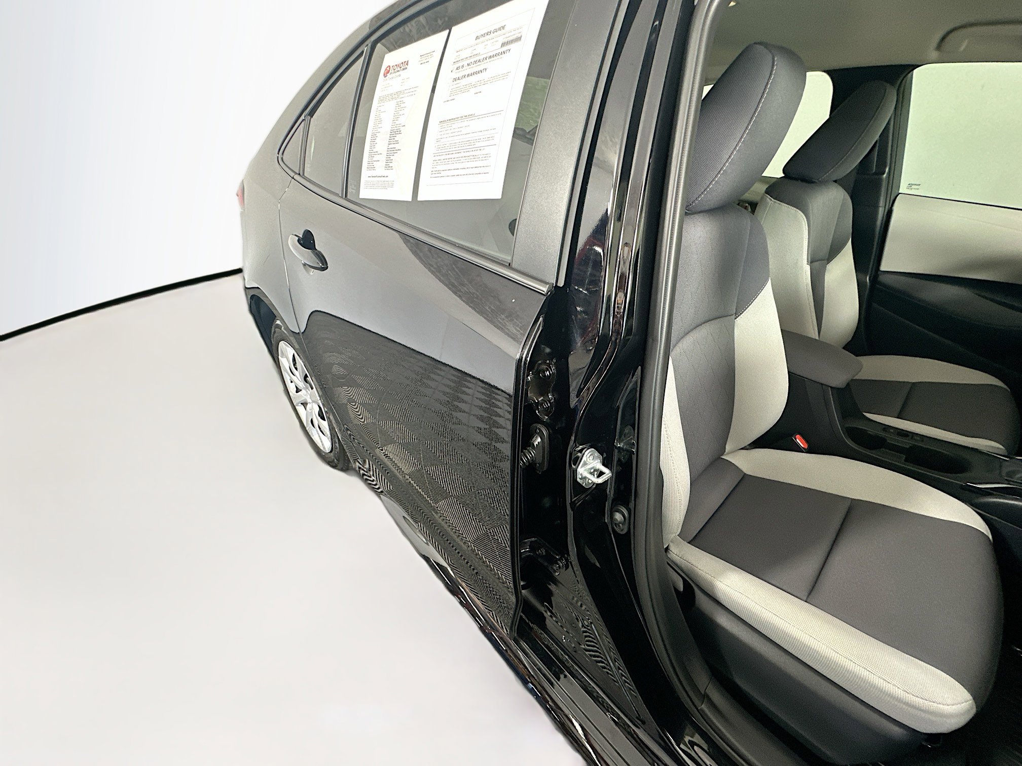Certified 2024 Toyota Corolla LE FWD image 27