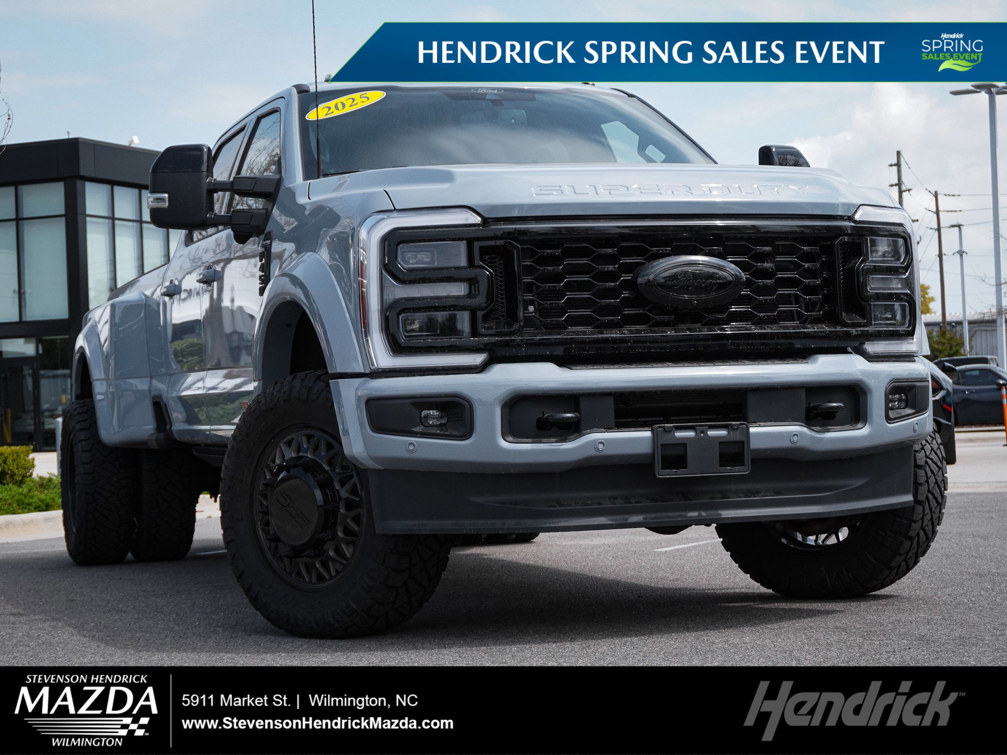 Used 2025 Ford F450 Platinum AWD/4WD image 1