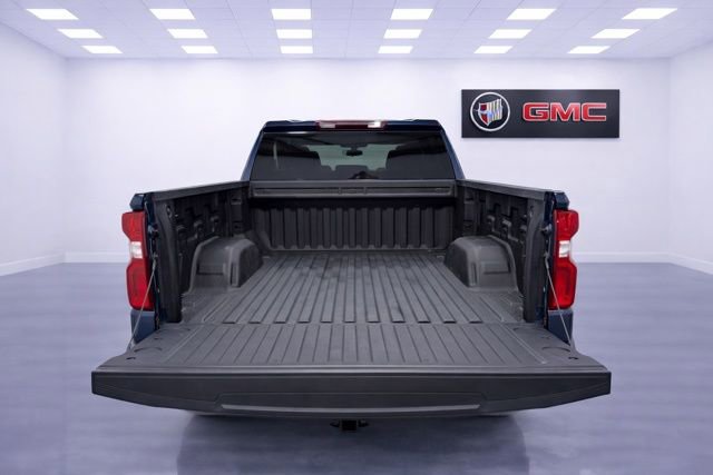 Used 2022 Chevrolet Silverado 1500 Custom w/ LPO, Dark Essentials Package image 9