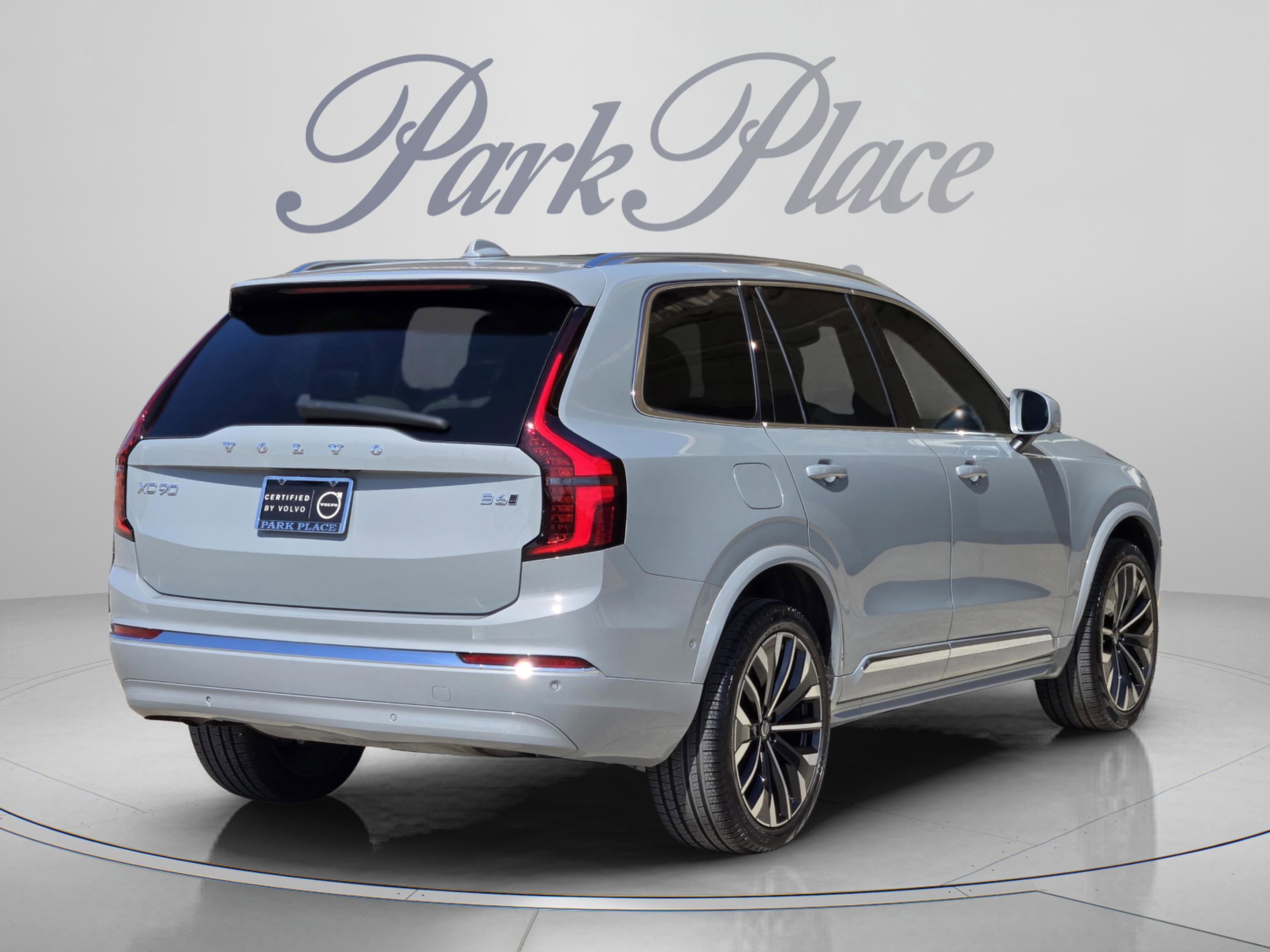 Used 2026 Volvo XC90 B6 Plus w/ Protection Package Premier AWD/4WD image 6