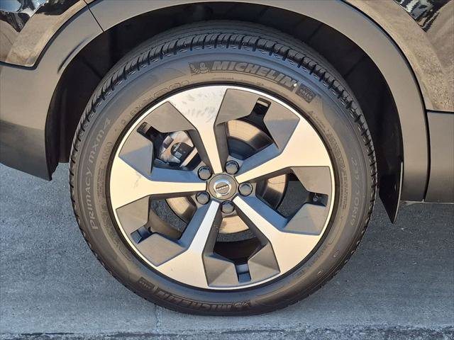 Certified 2024 Volvo XC40 B5 Core w/ Protection Package Premier AWD/4WD image 9