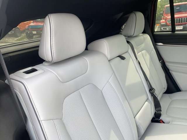 New 2025 Jeep Wagoneer S Limited image 35