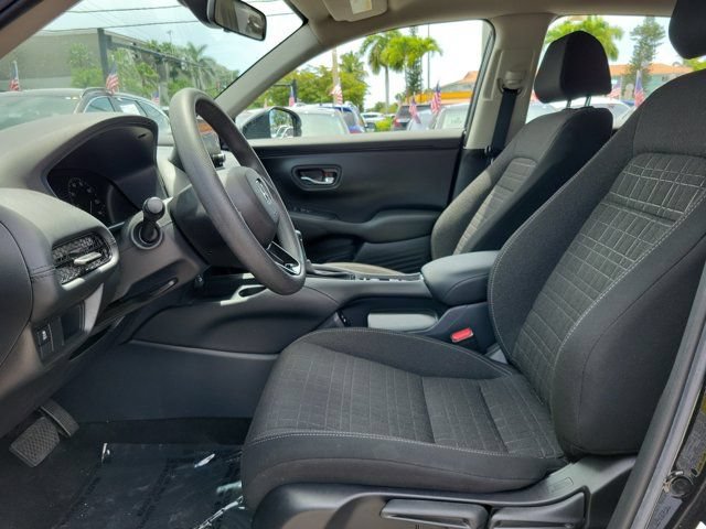 Used 2025 Honda HR-V LX image 12