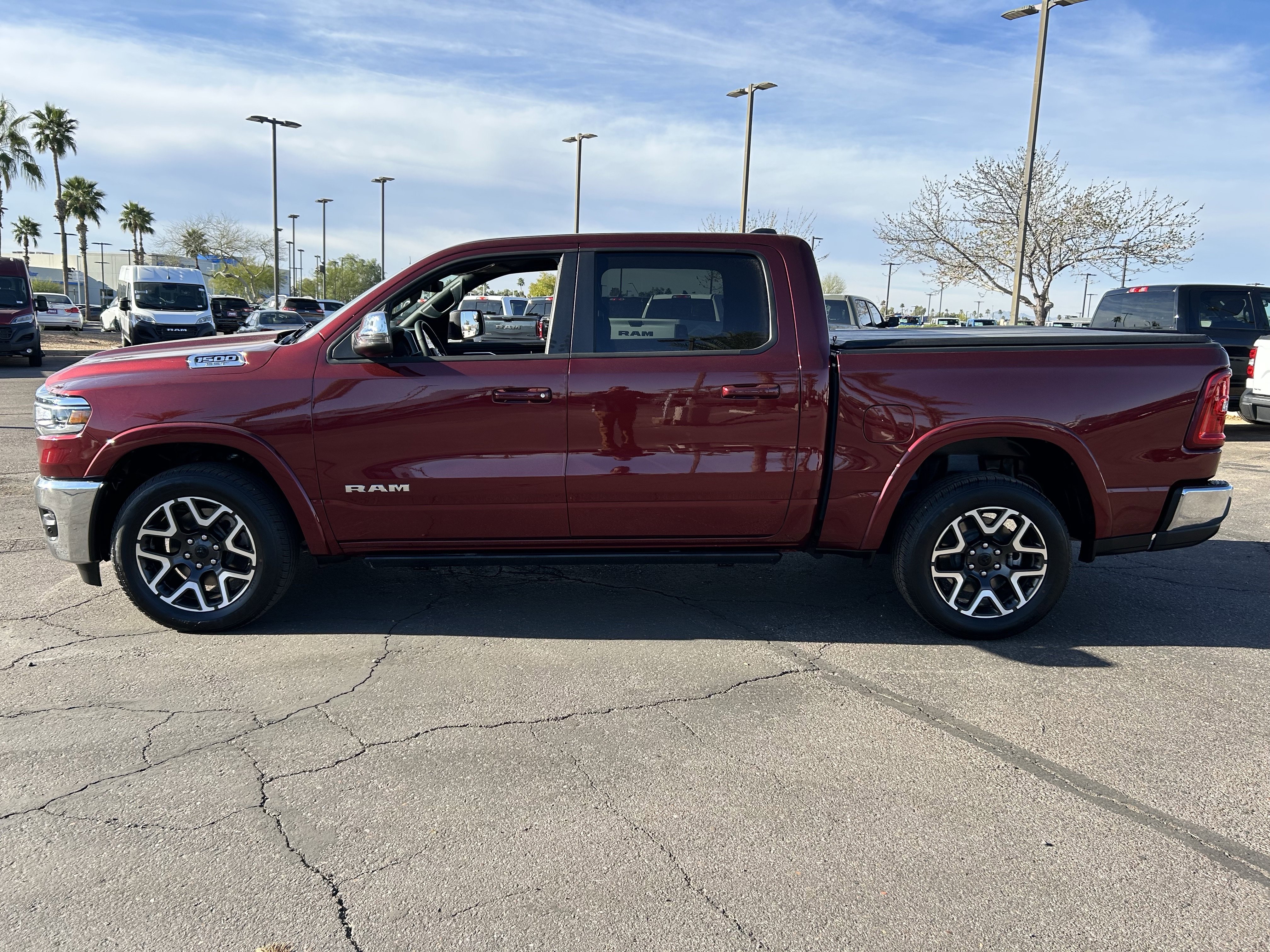Used 2025 RAM 1500 Laramie AWD/4WD image 3
