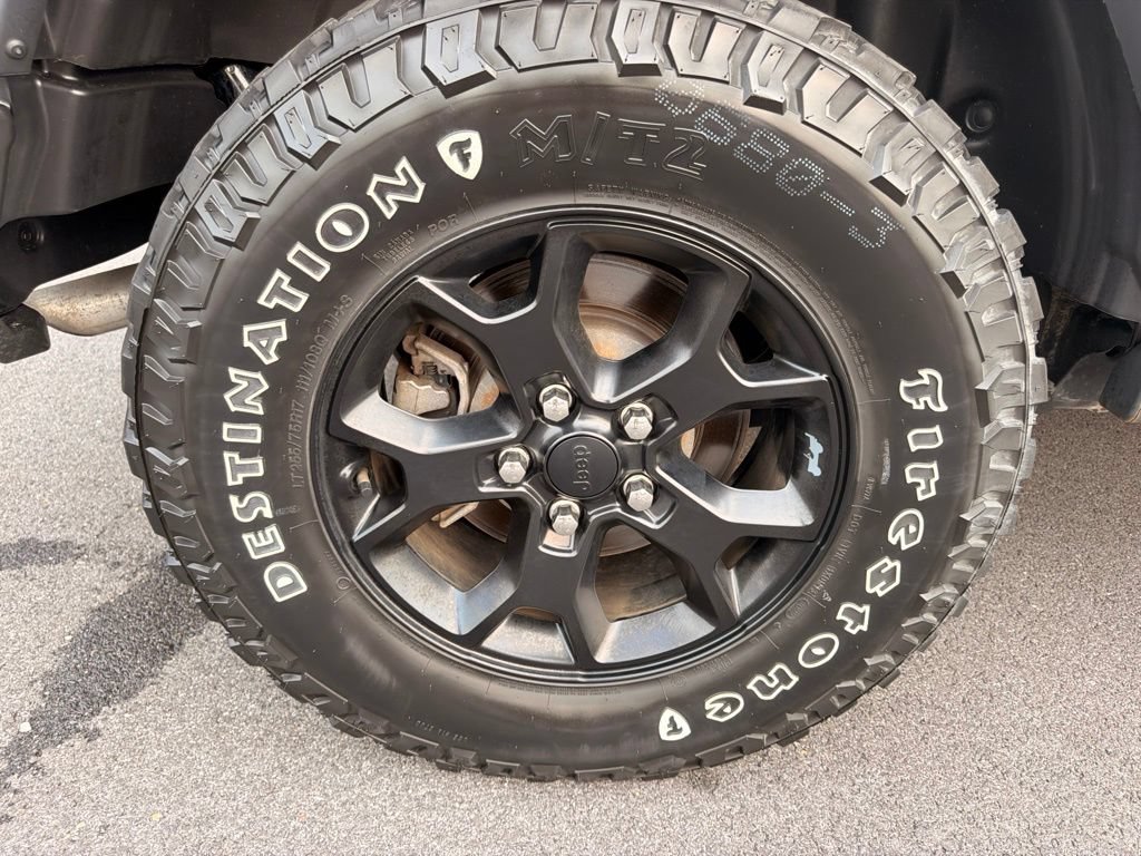 Used 2023 Jeep Wrangler Unlimited Sport AWD/4WD image 34