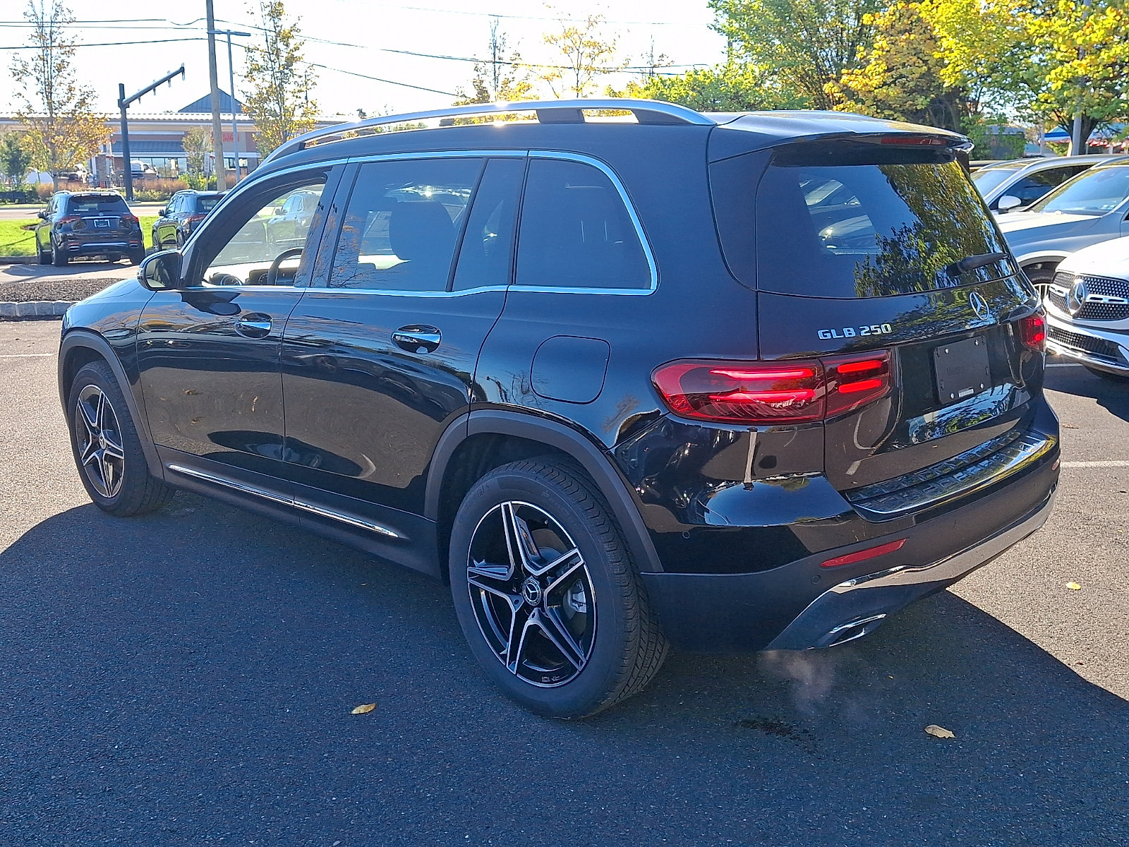 New 2026 Mercedes-Benz GLB 250 4MATIC image 4