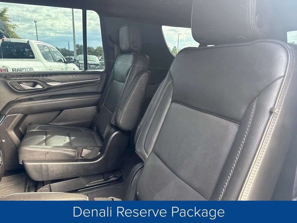 Used 2023 GMC Yukon XL Denali w/ Denali Reserve Package RWD image 28