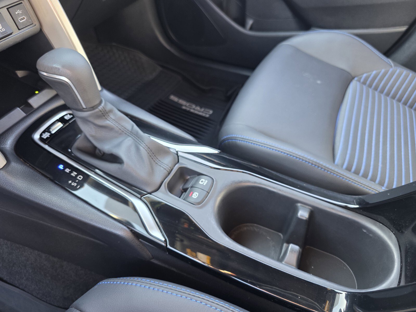 Used 2024 Toyota Corolla Cross S w/ Convenience Package AWD/4WD image 22