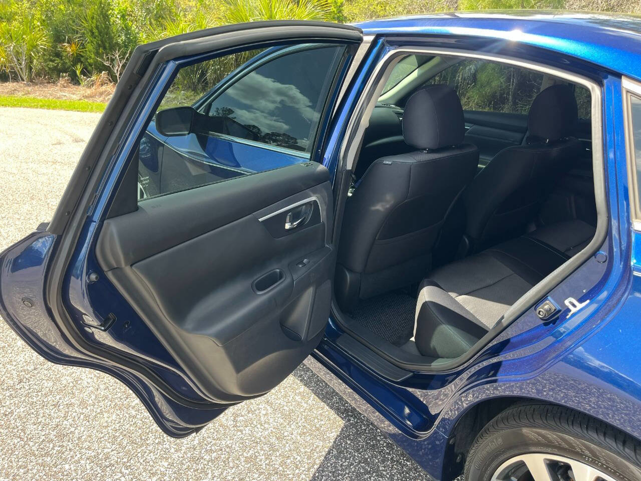 Used 2017 Nissan Altima 3.5 SR image 44