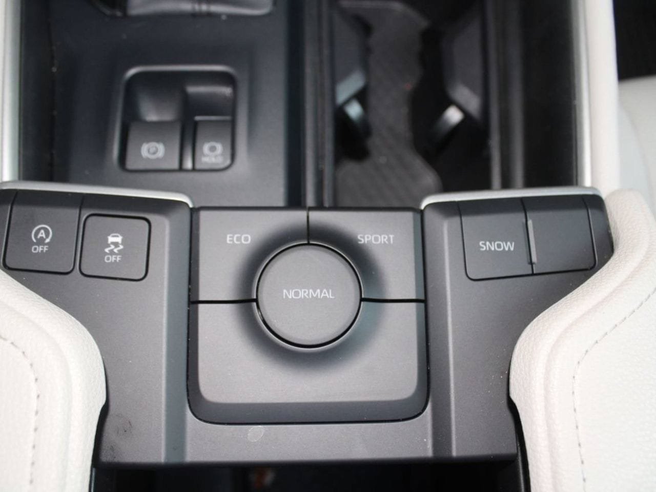 Used 2025 Toyota Grand Highlander FWD image 35