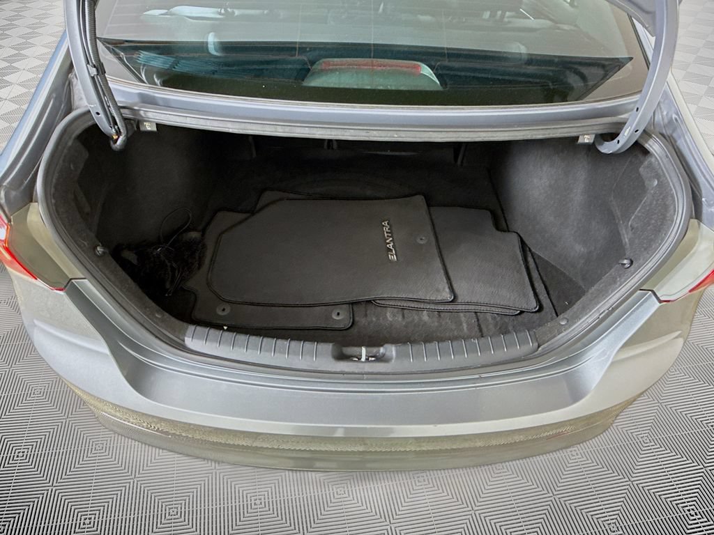 Used 2018 Hyundai Elantra Limited w/ Limited Ultimate Package 02 FWD image 30