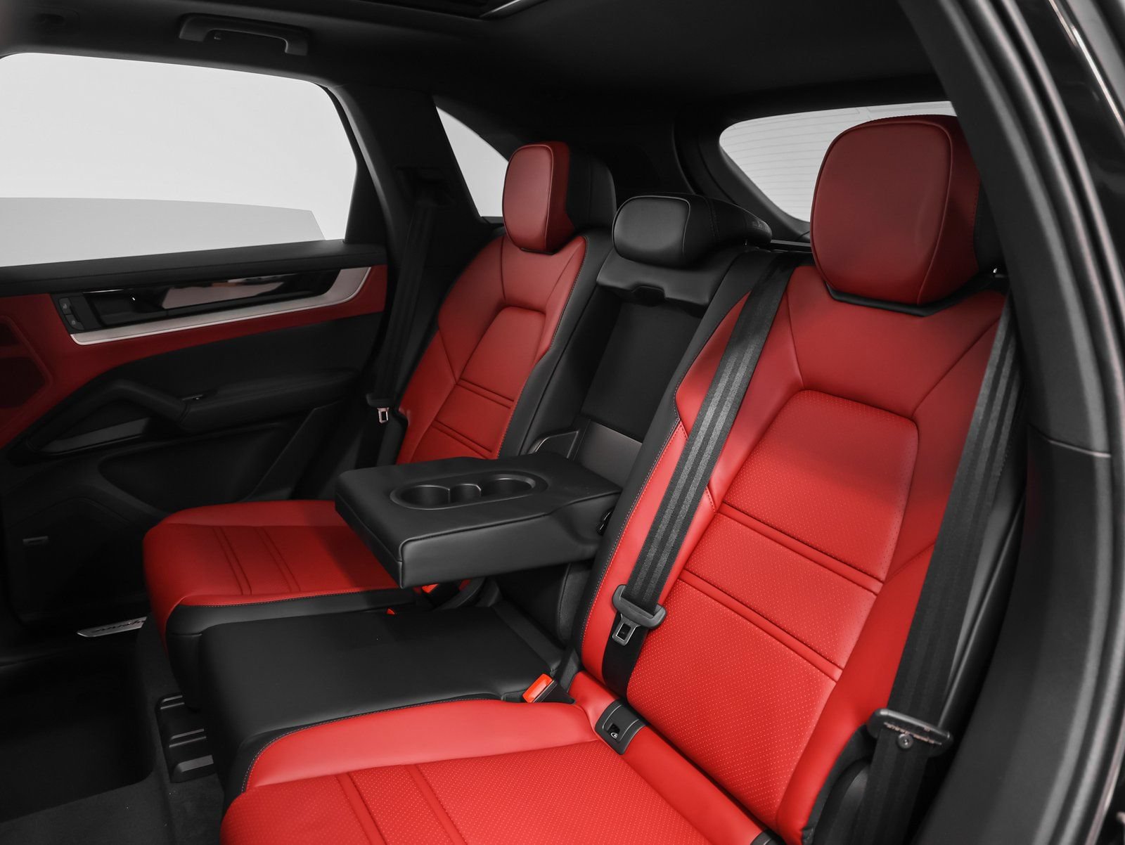 Certified 2026 Porsche Cayenne E-Hybrid AWD/4WD image 42