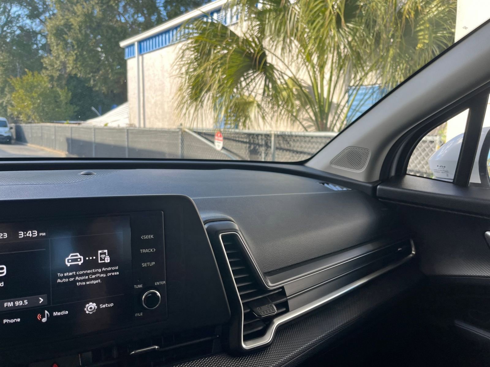 Used 2025 Kia Sportage LX image 35