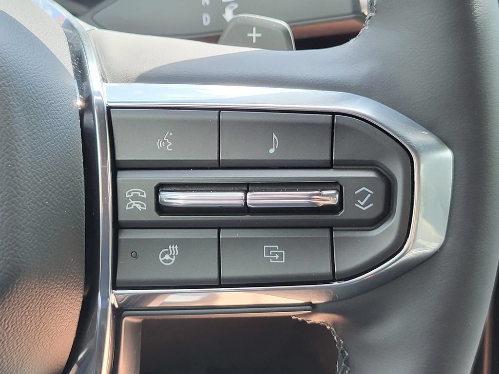New 2025 GMC Acadia Elevation w/ Black Edition AWD/4WD image 22