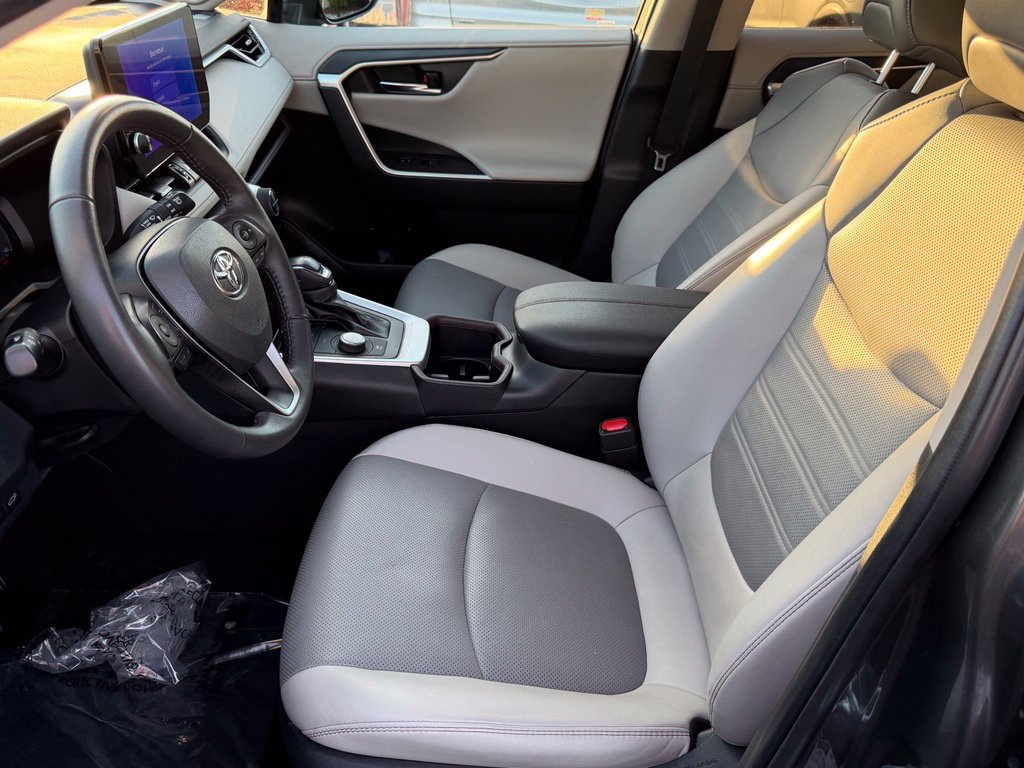 Used 2023 Toyota RAV4 Limited AWD/4WD image 12