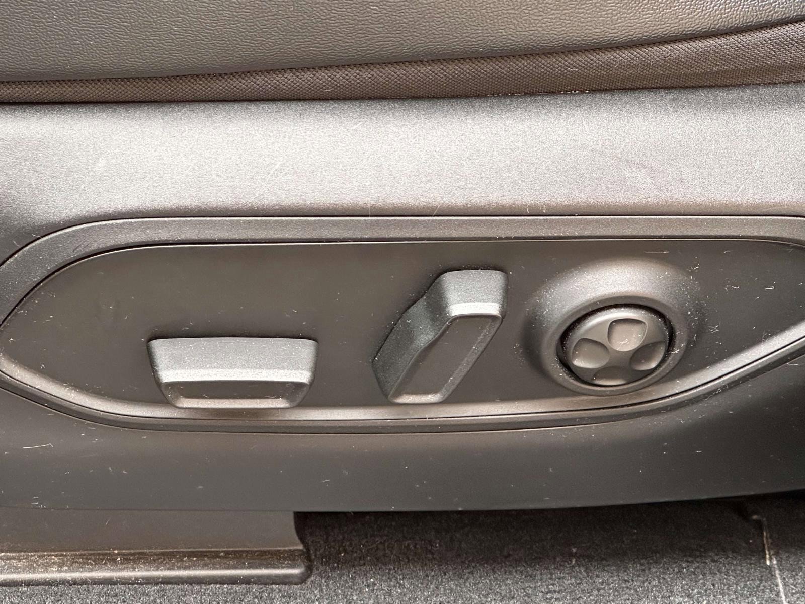 Certified 2023 Jeep Grand Cherokee Altitude image 14