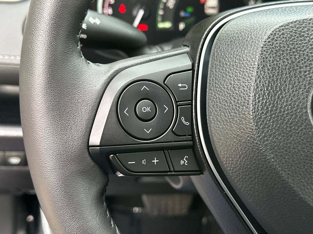 Used 2025 Toyota RAV4 XLE w/ Convenience Package AWD/4WD image 24