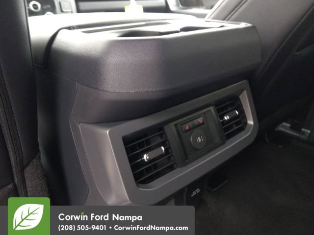 New 2026 Ford F250 Lariat w/ Black Appearance Package image 27