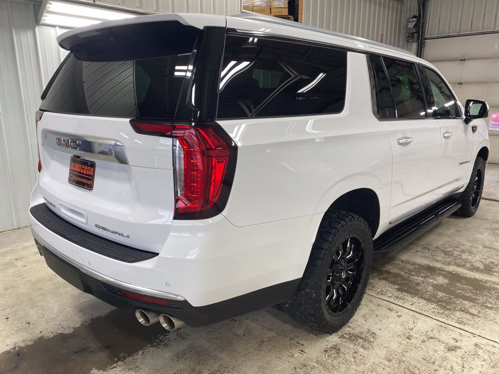 Certified 2022 GMC Yukon XL Denali AWD/4WD image 16