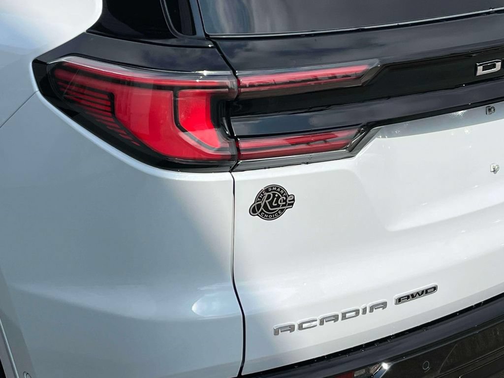 New 2027 GMC Acadia Denali Ultimate w/ LPO, Floor Liner Package AWD/4WD image 10