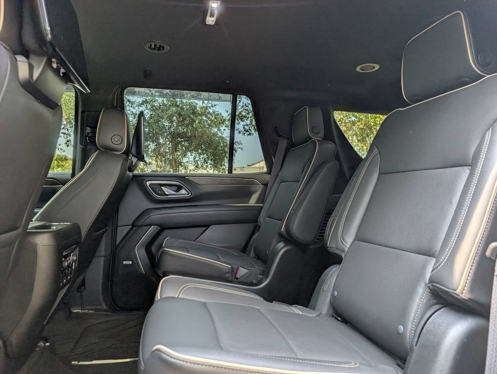 Used 2023 Chevrolet Tahoe Premier w/ Advanced Technology Package AWD/4WD image 18