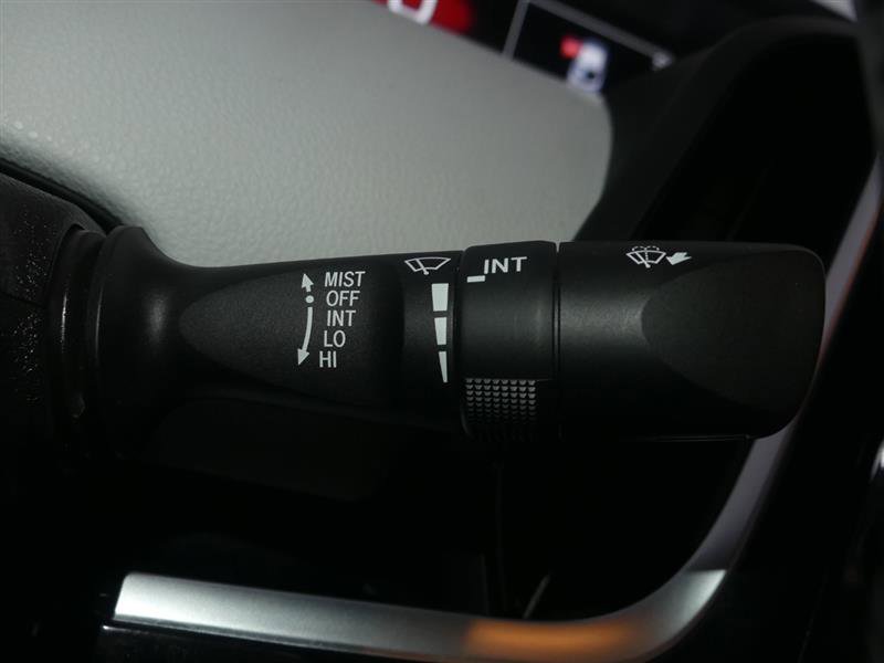 Used 2021 Toyota Prius Prime XLE image 34