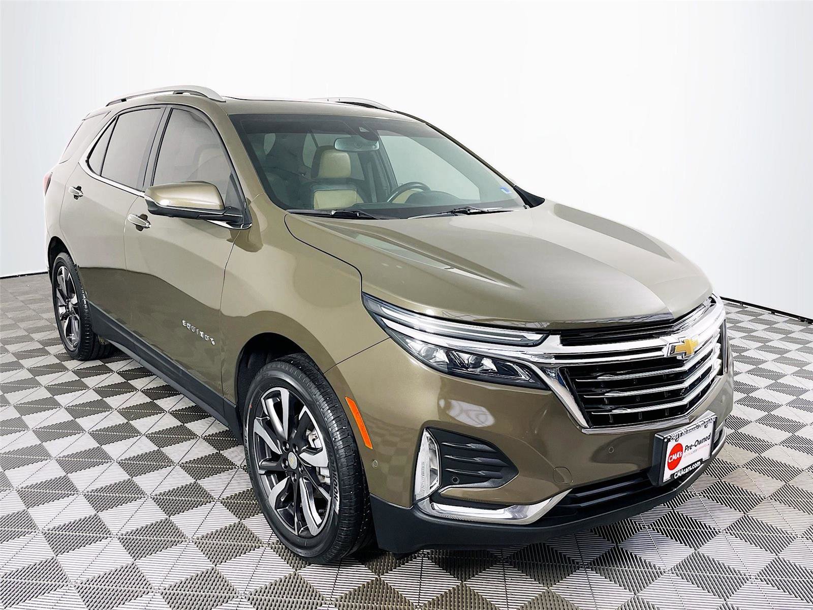 Used 2023 Chevrolet Equinox Premier image 1