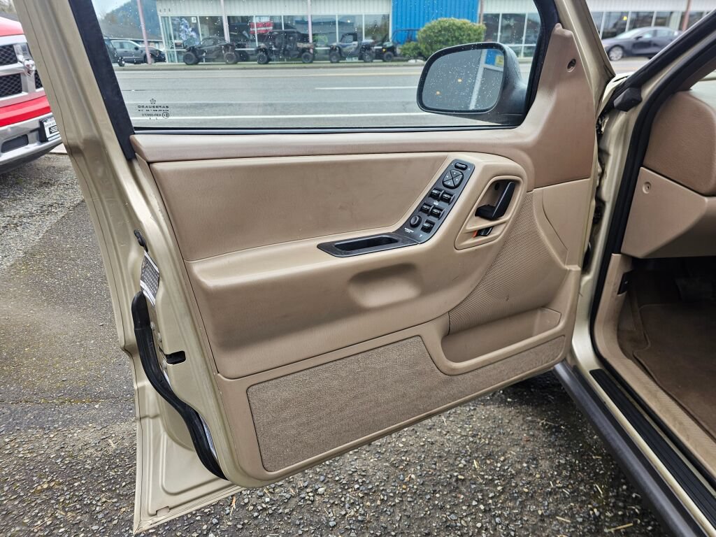 Used 2001 Jeep Grand Cherokee Laredo AWD/4WD image 20