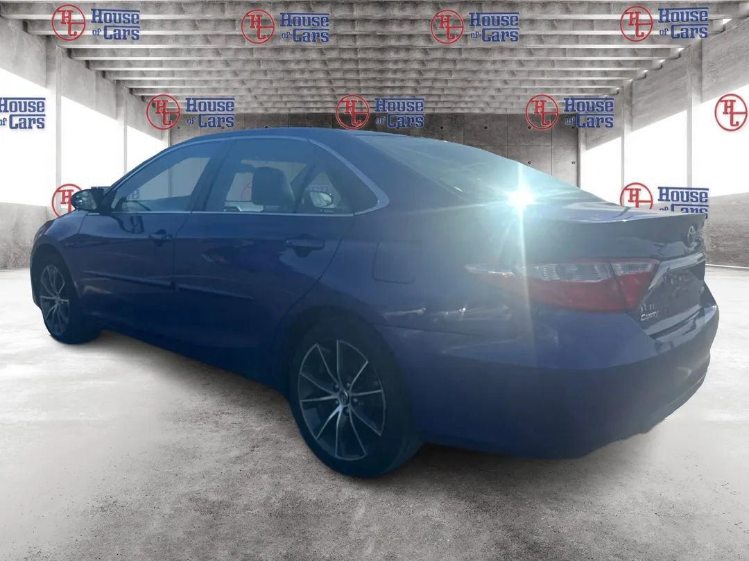 Used 2015 Toyota Camry XSE w/ Moonroof Package image 7