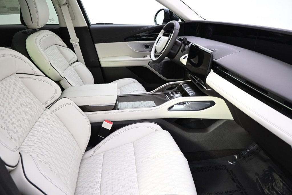 New 2026 Lincoln Nautilus Black Label image 16