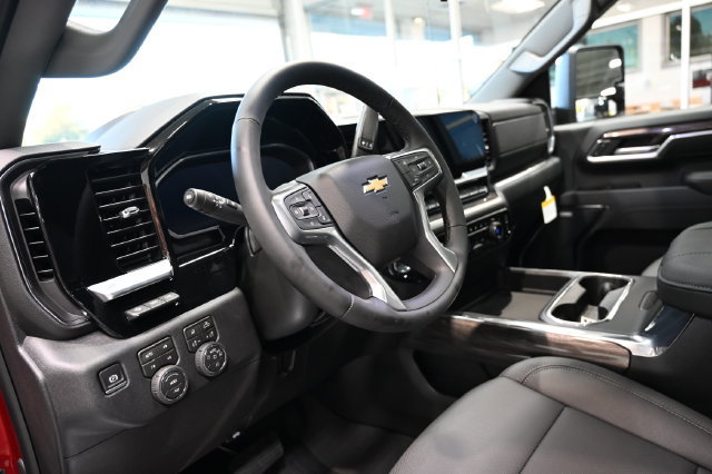 New 2026 Chevrolet Silverado 2500 LTZ w/ LTZ Premium Package AWD/4WD image 25