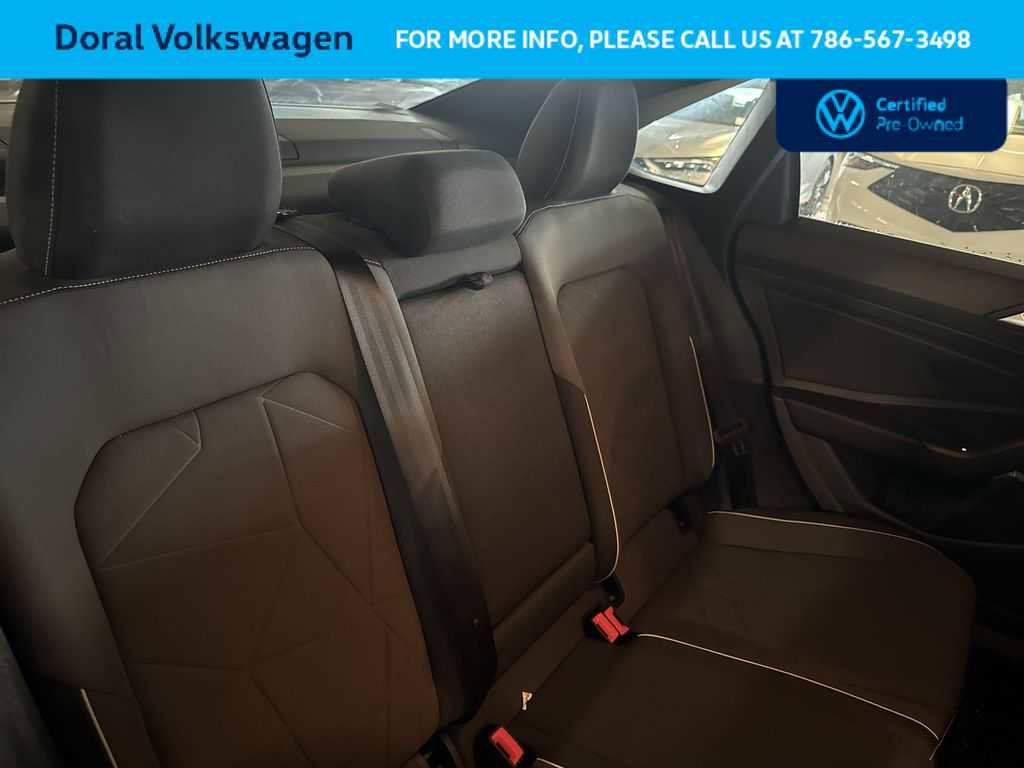 Used 2025 Volkswagen Jetta Sport image 26