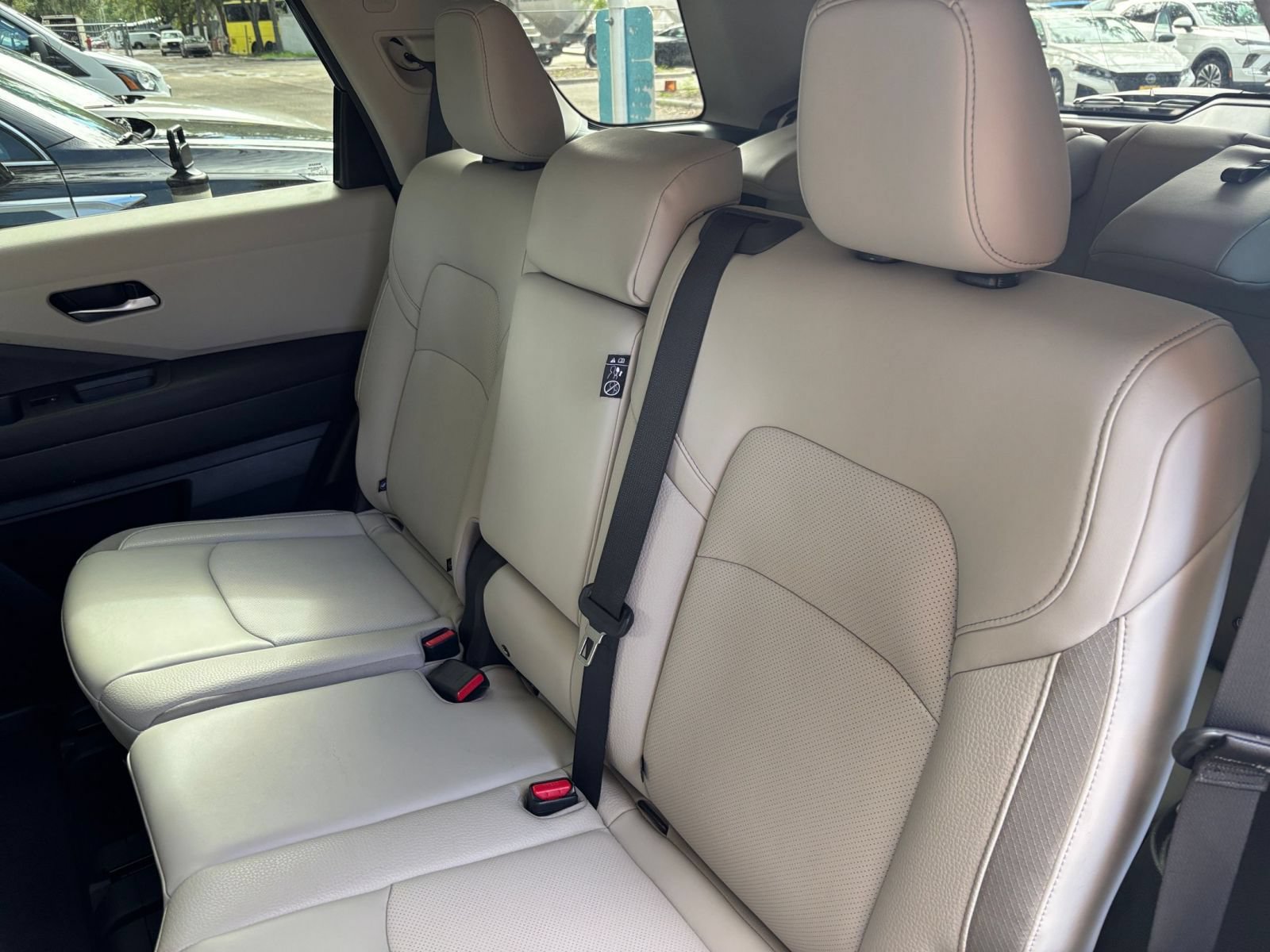 Used 2026 Nissan Pathfinder SL FWD image 39