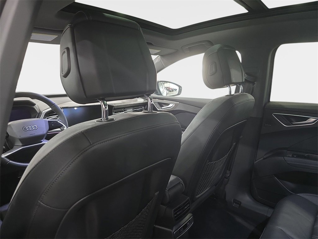 Used 2024 Audi Q4 e-tron Premium Plus image 11