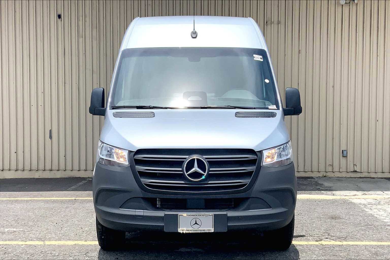 New 2025 Mercedes-Benz Sprinter 2500 image 3