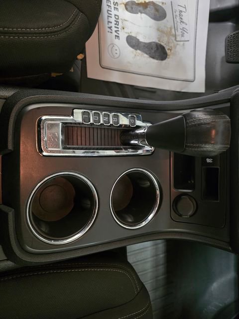 Used 2014 GMC Acadia SLE image 23